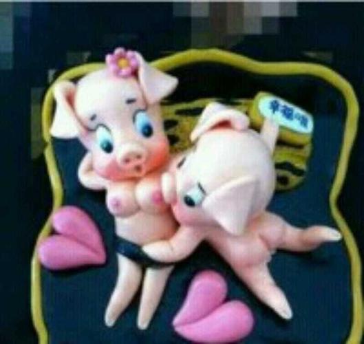 谁有这张卡通猪的高清图或者知道叫什么名字哪里有