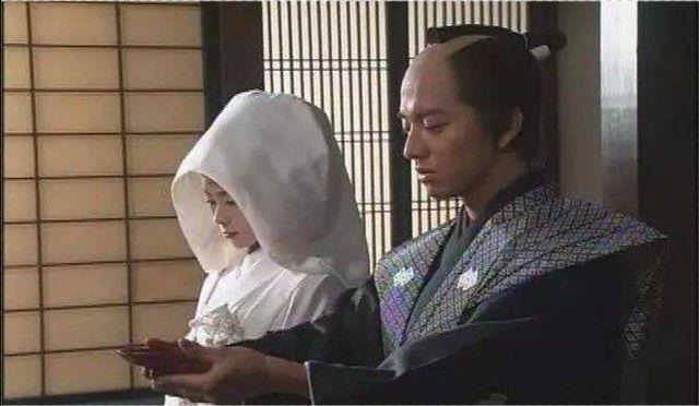 日本武士发型介绍:日本的武士为什么要留地中海式的发型?