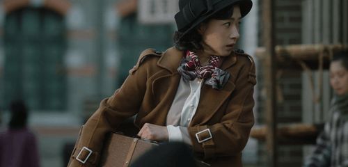节奏紧凑,陈坤和万茜主演的《脱身》不失为一部好剧