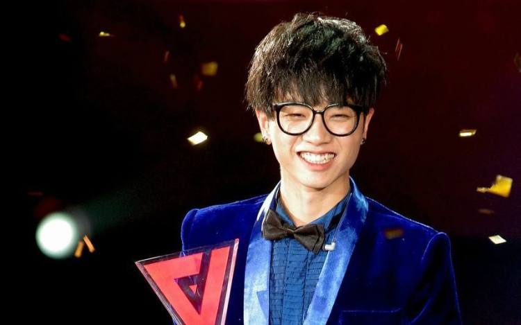 2013年华晨宇快男夺冠