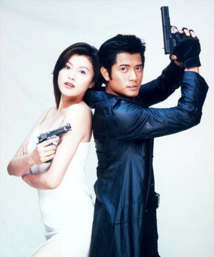 《雷霆战警》(2000)警察darren,搭档卧底藤原纪香