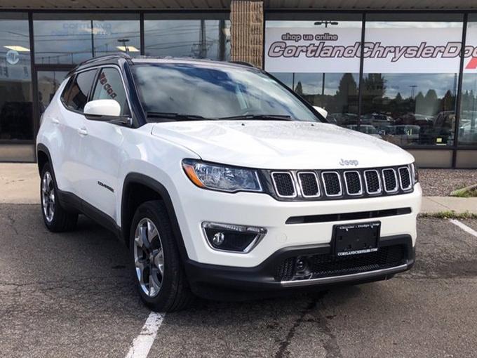 jeep全新指南者实拍搭24l引擎比丰田chr大安全配置丰富