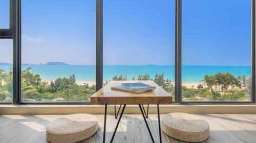 漫走慢游民宿位于三亚"小圣托里尼"——天涯小镇黄龙街尽头,这里能