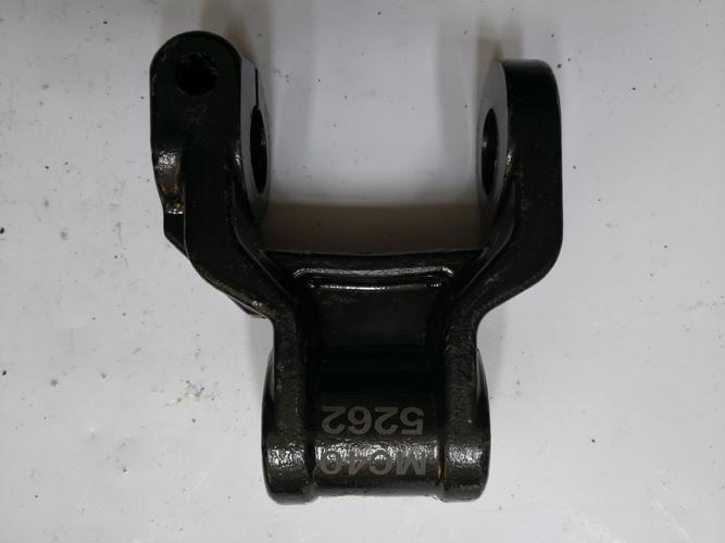 适用于三菱重卡钢板座吊耳 三菱卡车钢板弹簧座活动吊耳板簧支架