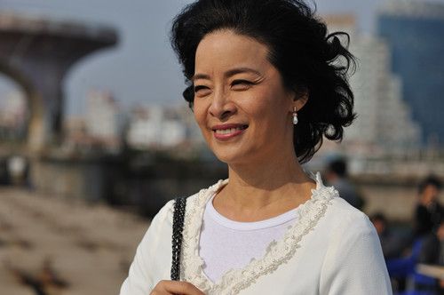 盛夏晚晴天引领收视顾艳演技多变很给力
