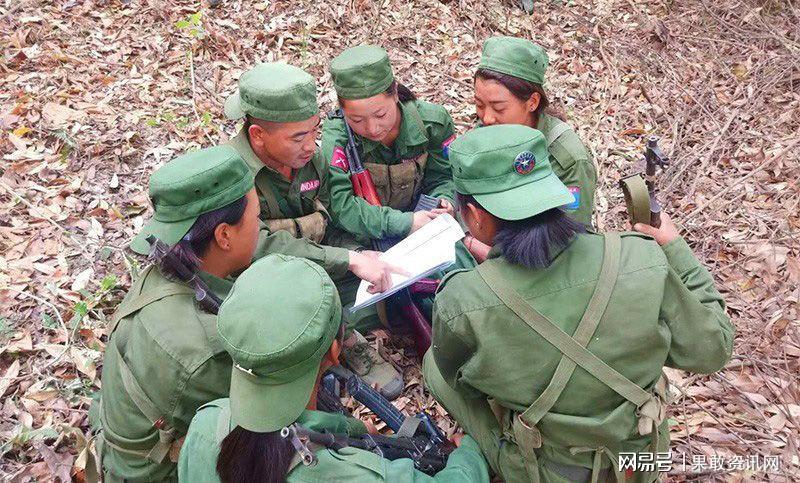 战地巾帼|走近军营里的同盟军女兵
