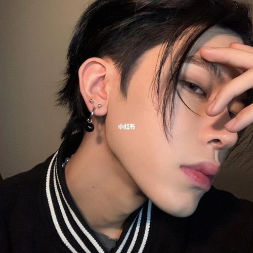 发型:男生"日系慵懒文艺"发型_发型_日系_文艺_脸型_圆脸_发型分享