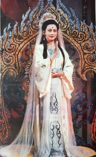 她是西游记观音菩萨的扮演者她演的观音菩萨无人能超越