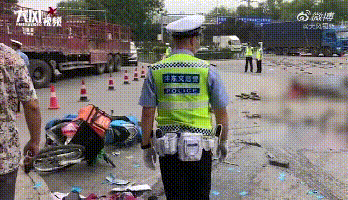 突发西安西三环发生车祸02两名男子被撞不幸身亡
