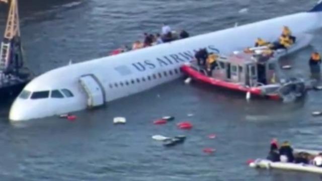 美国航空1549号航班迫降事件引擎失灵的飞机是如何安全降落的