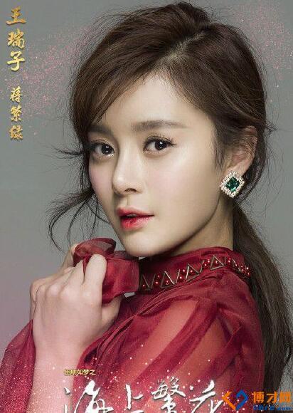 王瑞子7月15日出生在江苏省镇江,巨蟹座的王瑞子身高168厘米体重48
