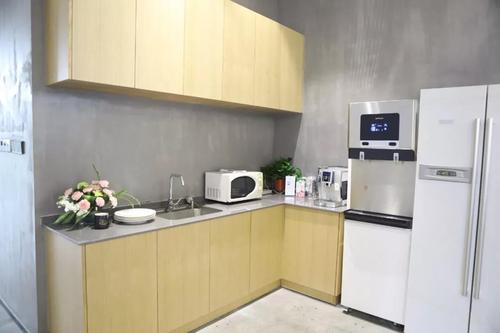 多功能现代感茶水间