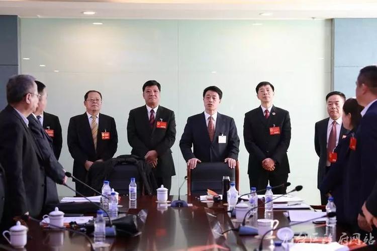 区委书记史长友等领导看望参加九台区第十八届人民代表大会第三次会议