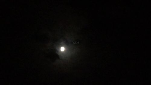 实拍 月亮 乌云 高清视频