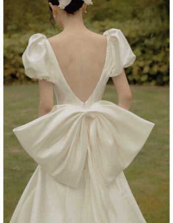 轻婚纱2021新款新娘法式蝴蝶结鱼尾出门纱缎面简约气质迎宾纱夏季