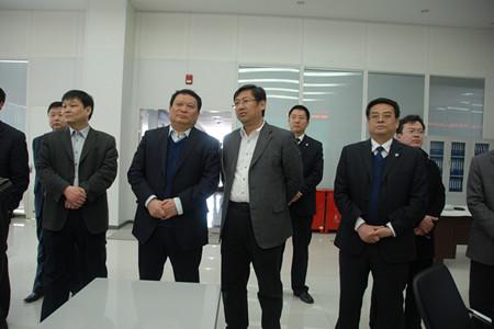 集团公司董事长戚晓耀与陕西有色董事长黄晓平在榆座谈