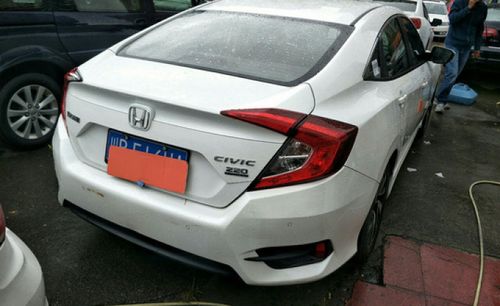 本田2016款 思域 220turbo cvt豪华版