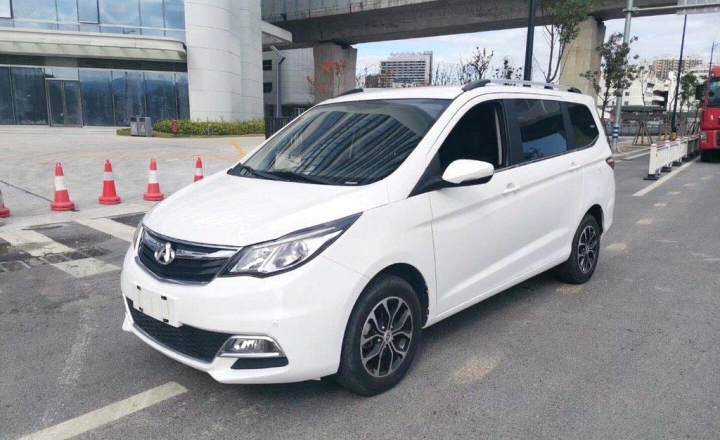 长安 欧尚 2018款 a600 1.5l 手动尊贵型