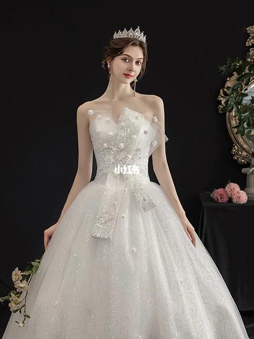 平胸_婚纱_备婚_抹胸_婚嫁