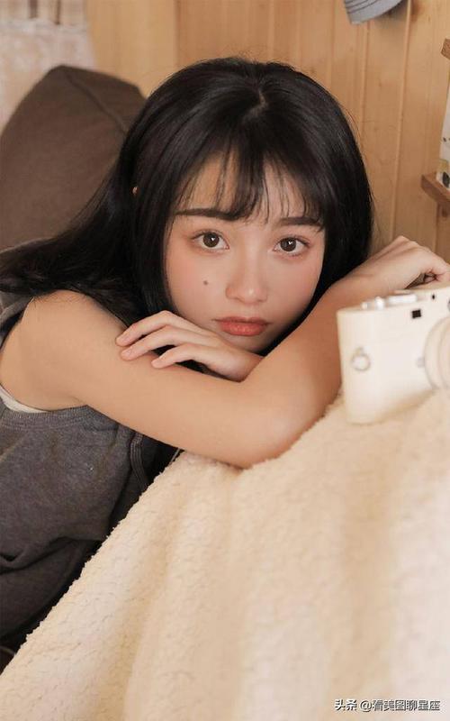 大眼睛萌少女图片集欣赏,看到她之后,不再悲伤