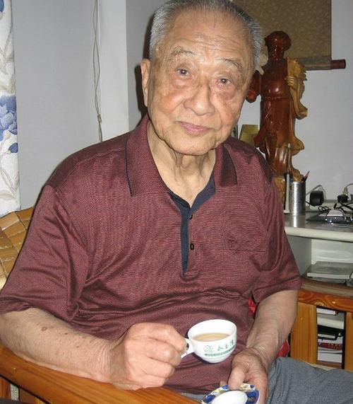 独家披露茶界泰斗张天福先生生前最后影像 深刻缅怀茶