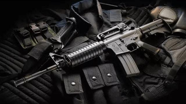 美军未找到值得追求枪型将继续用m4a1卡宾枪