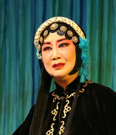  p>李开敏,著名 a target="_blank" href="/item/扬剧/1439998" data