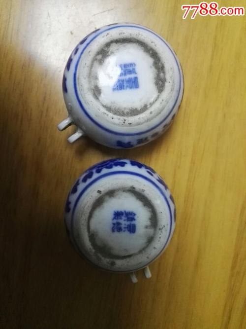 40-50年代景德镇鸟食罐