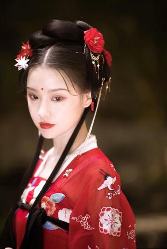 越来越丑的国产古装剧们,拜托学学汉服美女的妆发吧