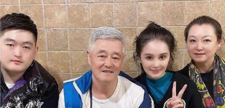 嫁给二婚的赵本山,拒绝帮助表妹于月仙,马丽娟并不是不顾念亲情