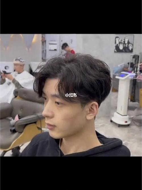 三七纹理烫_美发造型_发型_男士流行发型_时尚_发型