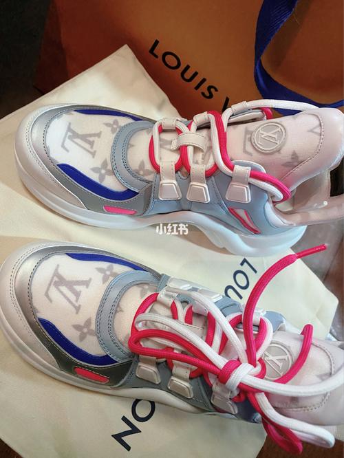 lv archlight运动鞋_运动鞋_鞋子_路易威登怎么样_夏天去哪玩_显高