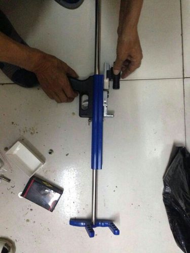 滑躺弹弓的发射开关怎么弄