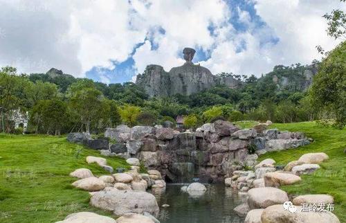 克难攻坚!五龙山公园二期扩建,石夫人脚下的危旧老房今日拆除