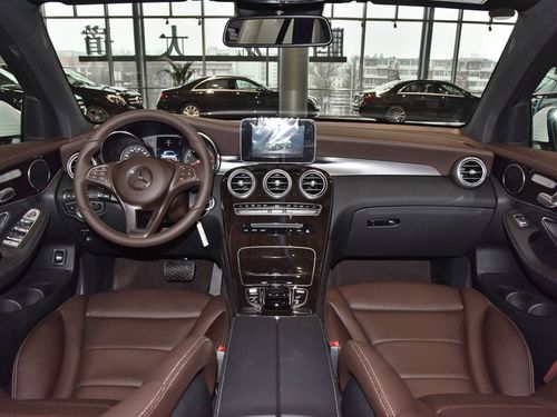 北京奔驰 奔驰glc 2018款 改款 glc 260 4matic 豪华型