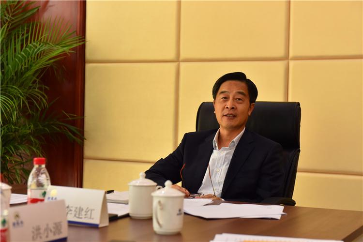 集团办公厅主任李亚东,集团金融事业部部长兼招商平安amc董事长张健等