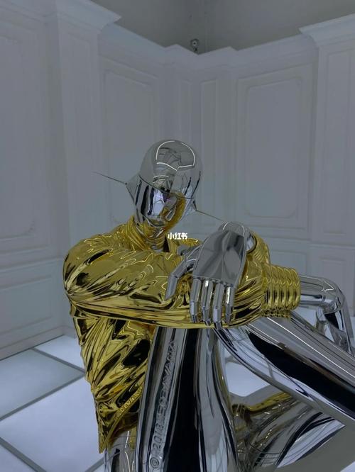 空山基-_昊美术馆攻略_潮流_潮流艺术_装置艺术