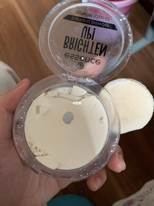 香蕉粉饼_香蕉_粉饼_平价粉饼_美妆_彩妆