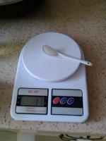 小调味勺平勺为17克,一平勺盐约为4克.