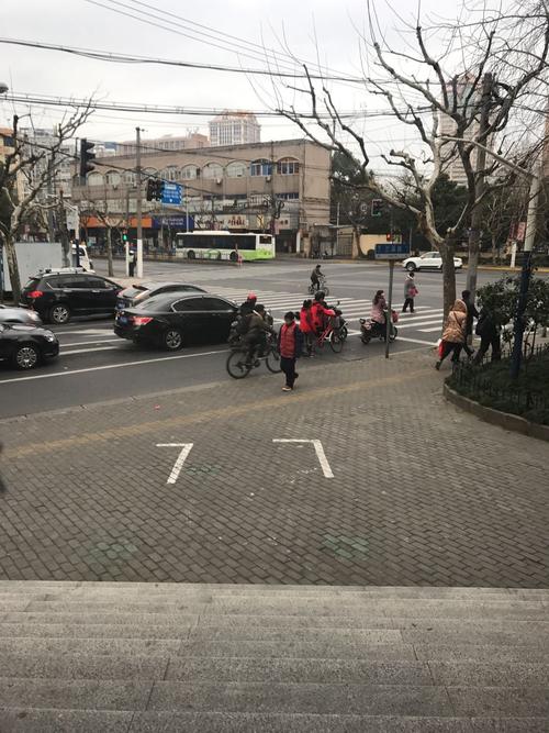 上海市普陀区曹杨路695号天气预报