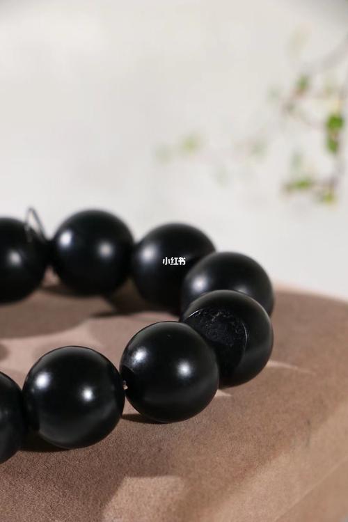 和田玉墨玉手串