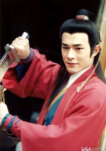 古天乐的古装颜值巅峰《圆月弯刀》罕见花絮照片组.