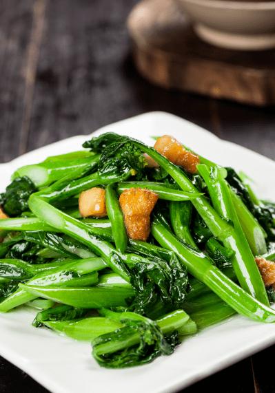 豆腐软嫩而不松散,经过生焗一番后,色,香,味都十分在线,口感浓郁且不