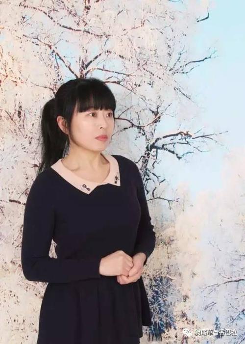 中国狗尾草诗人四月命题作业美女诗人李宏范作品