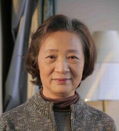 倚天屠龙记里饰演灭绝师太的严敏求 和情深深雨蒙蒙里