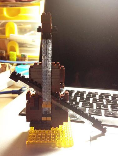 仿lego的小提琴
