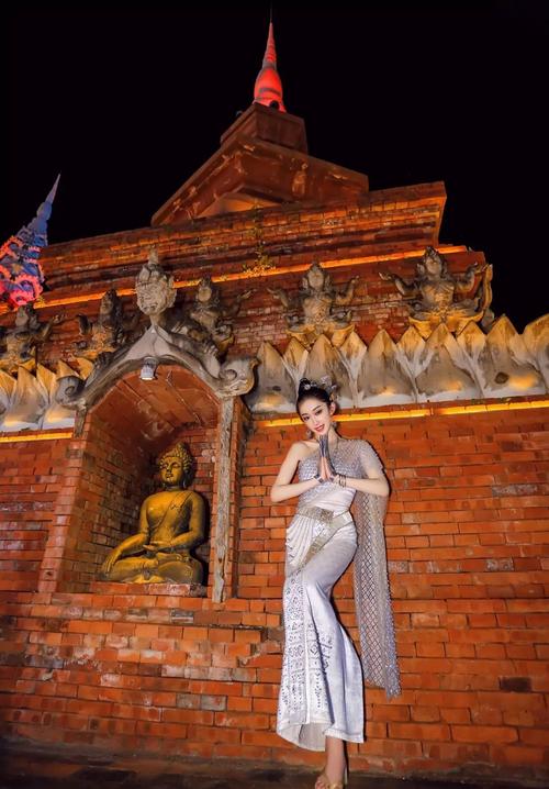 西双版纳美少女