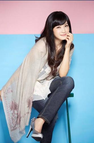 娱乐圈从不缺"美魔女",但51岁的方季惟美成20岁刷新纪录!