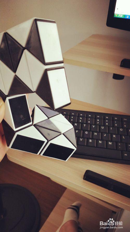 用百变魔尺这样做正方体