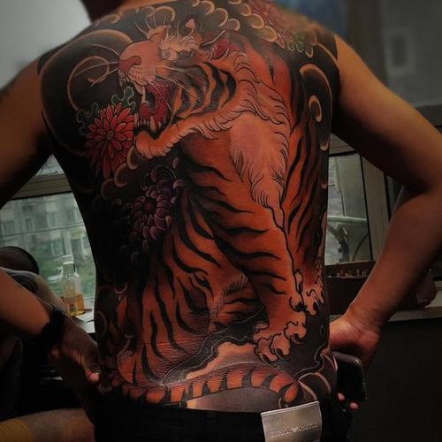 上山虎老传统彩色上山虎_纹身吧社区 - 纹身大咖